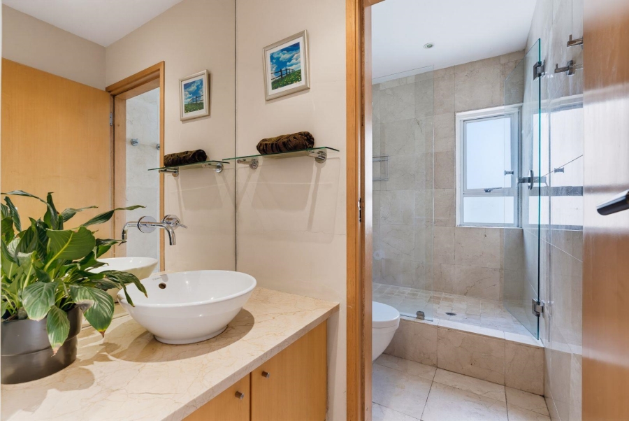 3 Bedroom Property for Sale in Mouille Point Western Cape